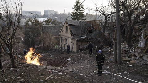 Russian Strikes Intensify As Ukrainians Return For Holiday