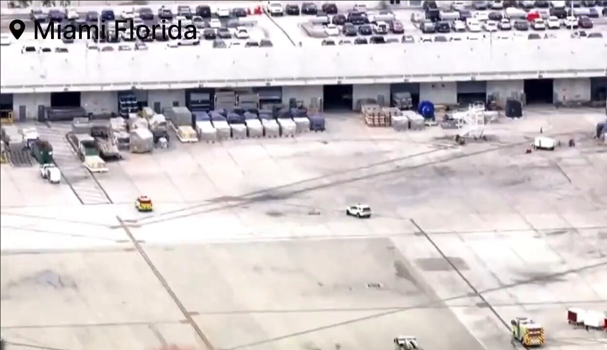 Possible Explosive Device with Wires at Miami International Airport - HaloRockNews