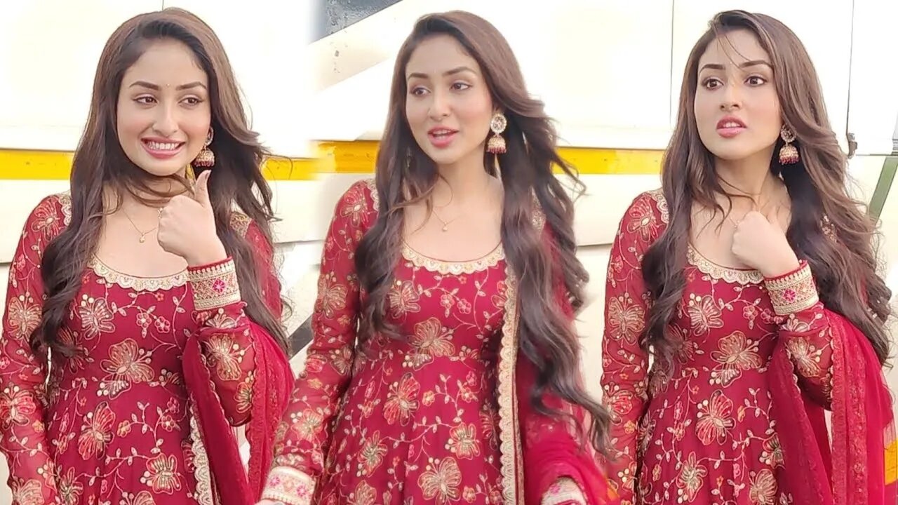 Parineetii Serial Actress Anchal Sahu aka Parineet AT Entertainment Ki Raat Housefull