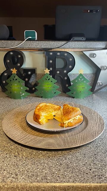 Leftover Turkey Grilled Cheese Breakfast Sandwich