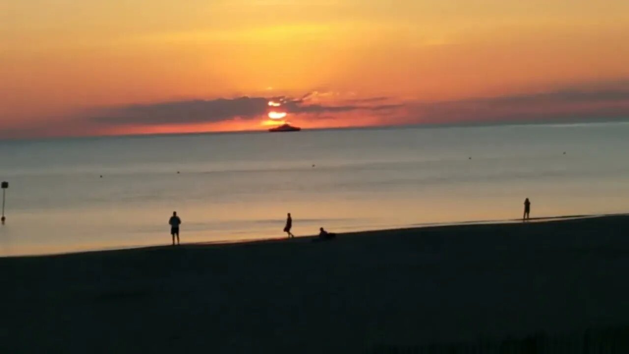 Live 2k France Live Stream Royan St Georges sunset beach