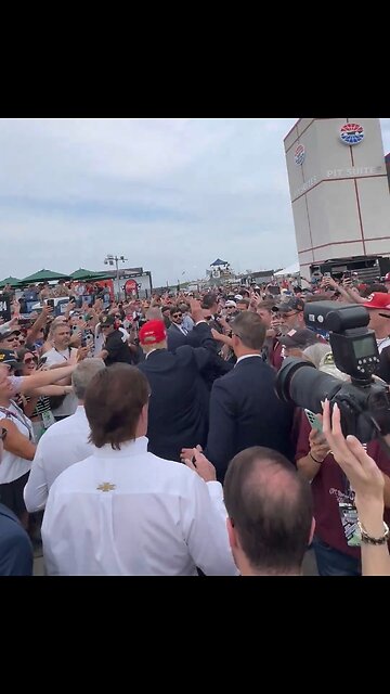 Trump's Huge Welcome At Charlotte Motor Speedway