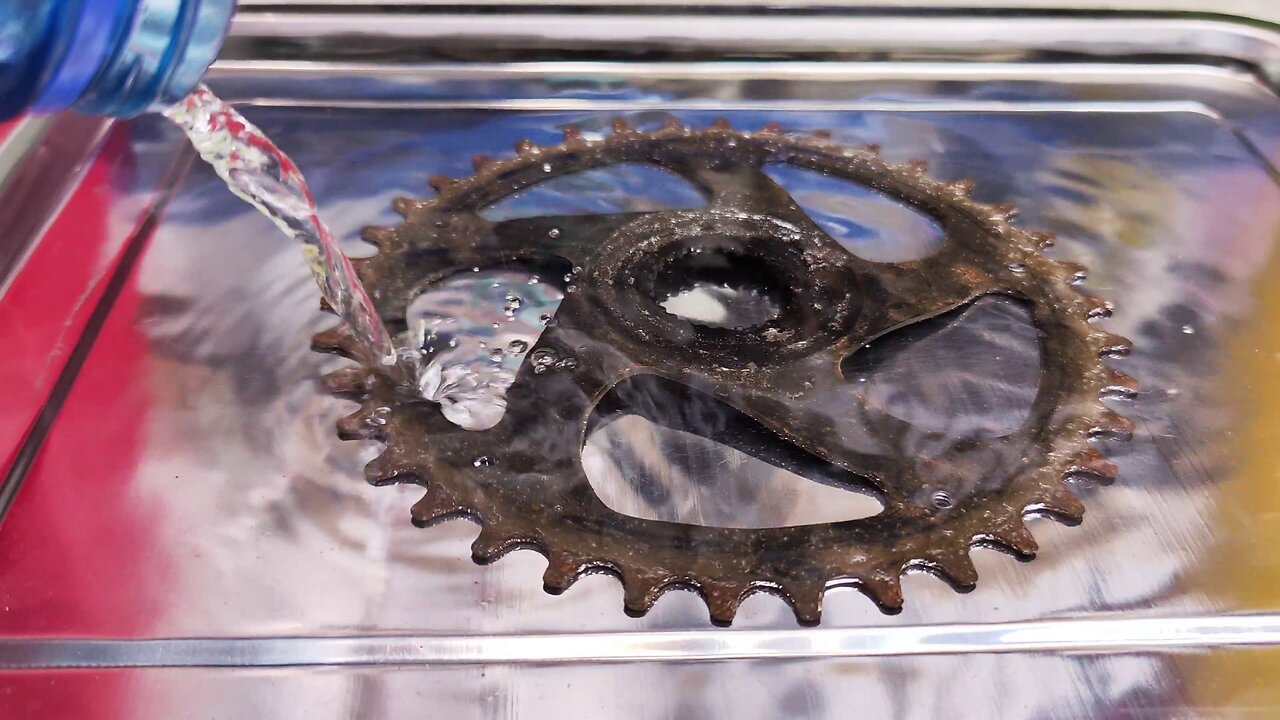 How to remove rust from bicycle chainrings. Bicycle Crank Cleaning