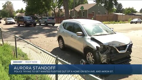 Aurora residents near 19th and Akron told to shelter-in-place as police work to arrest fugitive