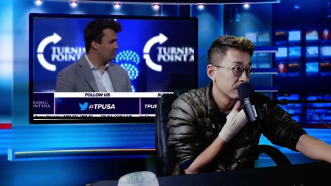 莎拉·佩林 (Sarah Palin) 说“在我的尸体上”她会接种新冠疫苗 20211220_E189