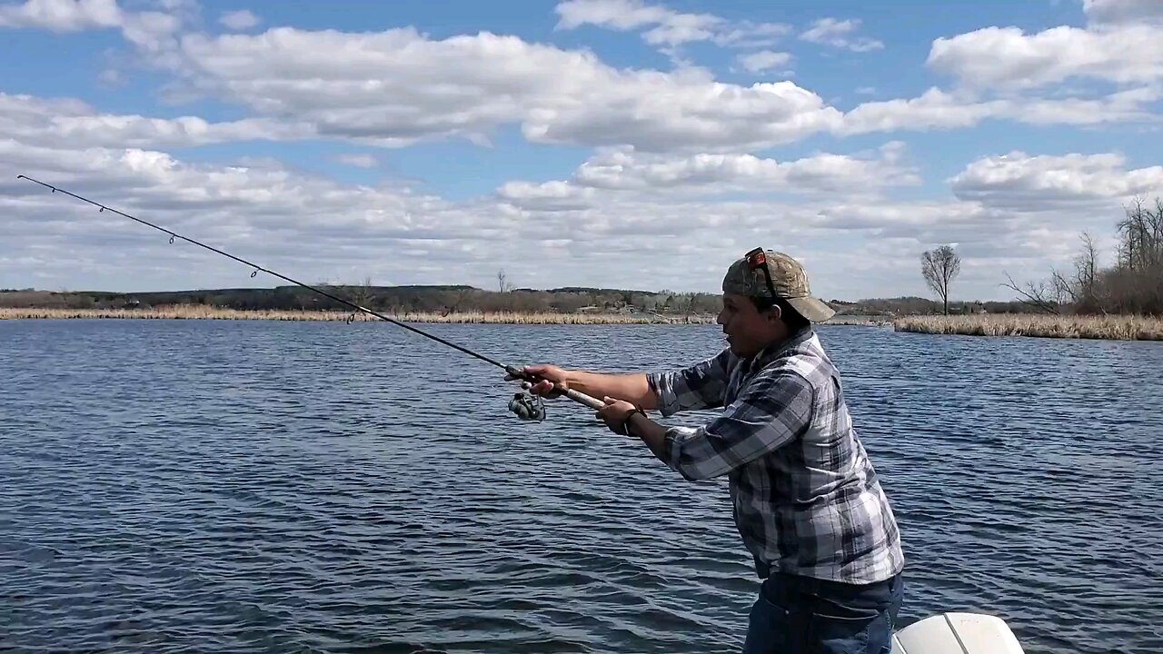 spring crappie fishing