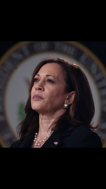 KAMALA HARRIS PANICS AS TELEPROMPTER FAILS TO FEED HER LINES