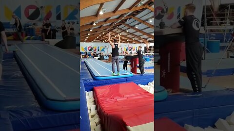 Backflip flashkick #youtubeshorts #shortvideo #trening #workout #videoshort #akrobatyka #viralvideo