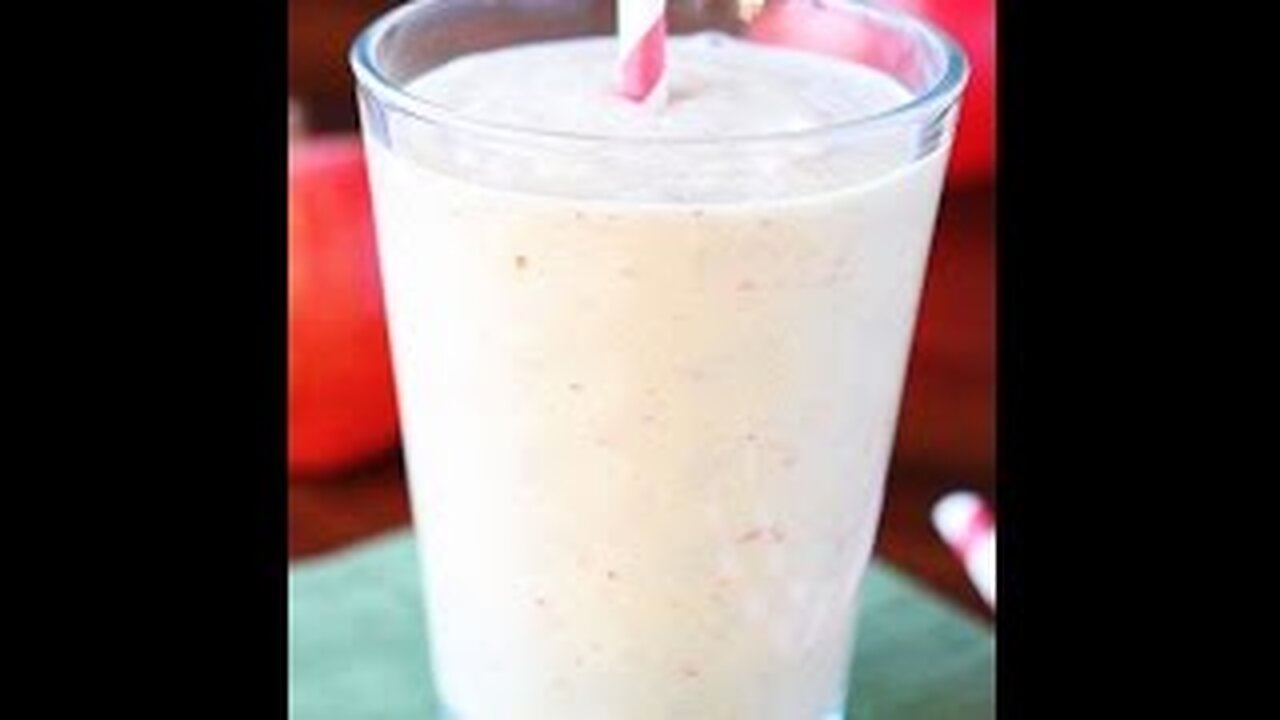 Apple Banana Smoothie by Vitamin