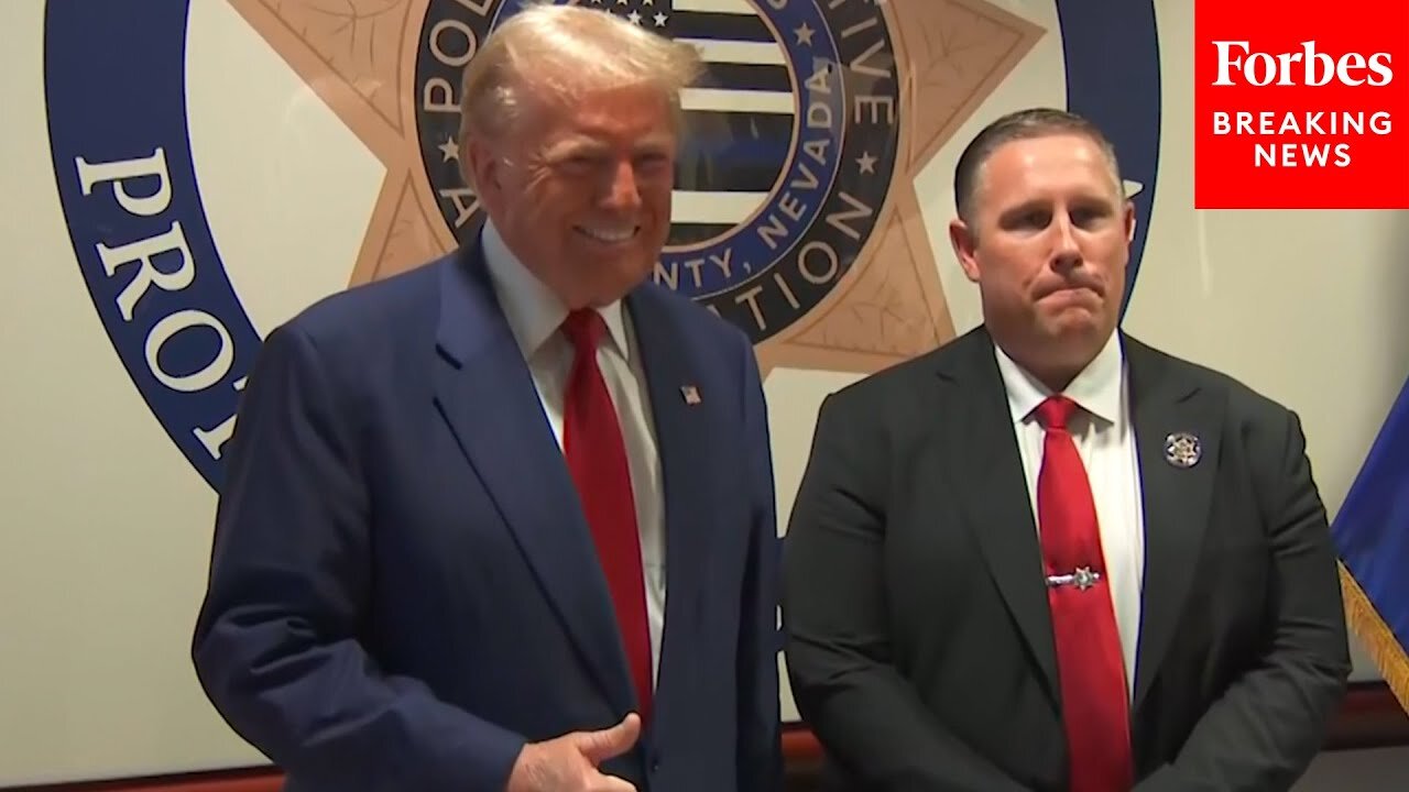 🔴JUST IN: Donald Trump Holds Surprise Meet And Greet At Las Vegas Police Protective Association