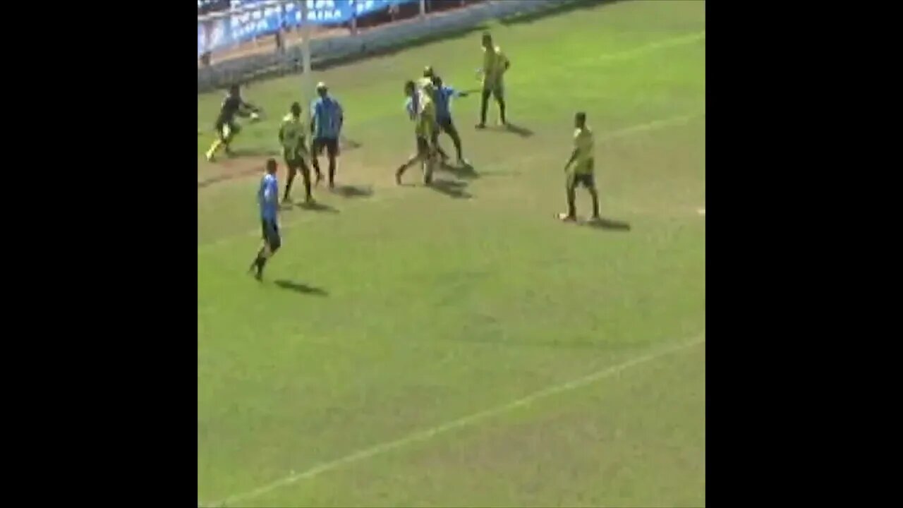 POLÊMICA | GRÊMIO ORQUÍDEAS FICOU NA BRONCA COM ESSE LANCE | E AÍ, ENTROU??? #shorts