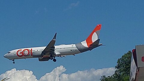 Boeing 737 MAX 8 PR-XML coming from Santarém to Manaus