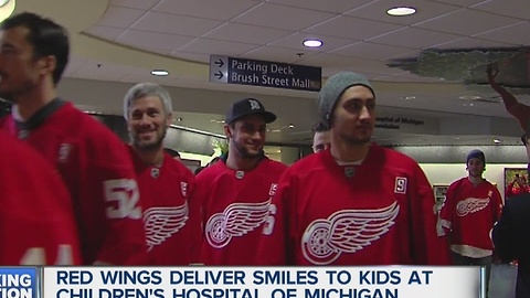 Red Wings deliver Christmas to Children's Hospital