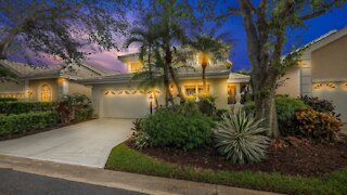 262 Canterbury Dr W 4K Video