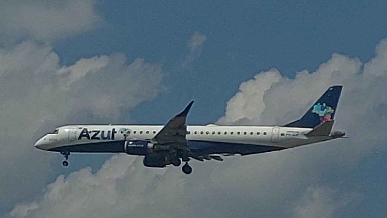 Embraer 195 PR-AUP vindo de Tefé para Manaus