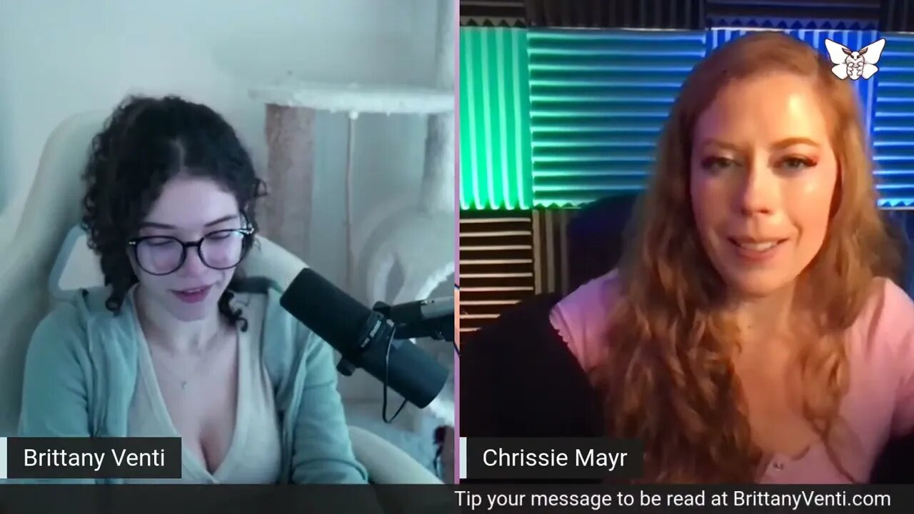 Lizzo Flew with Basically No Clothes on (Internet Girl Highlight w/ Chrissie Mayr & Brittany Venti)