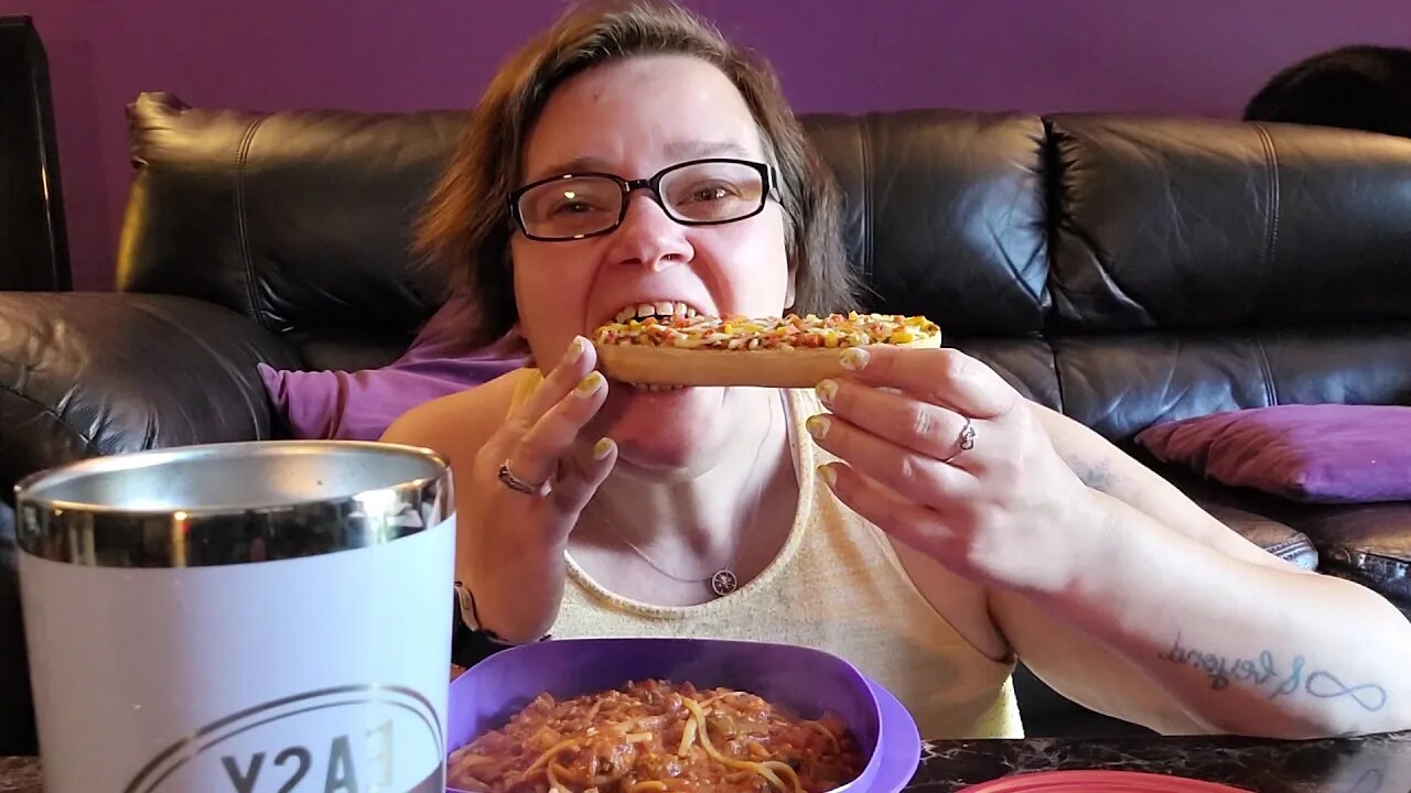 mmmm Meat sauce with pasta and bruschetta bread Mukbag Asmr mmmm happy eating