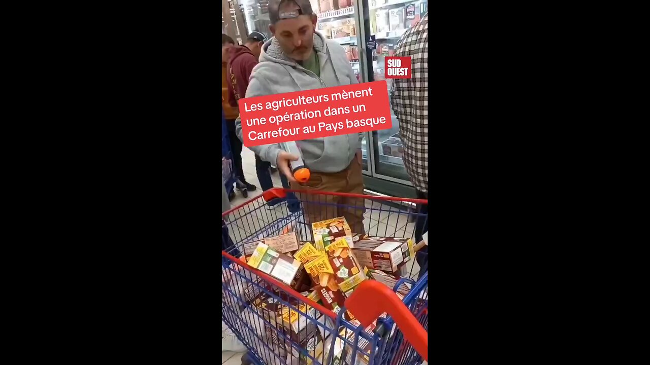 French farmers storm supermarket