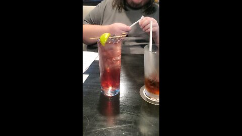 lucas 🍸 🧉
