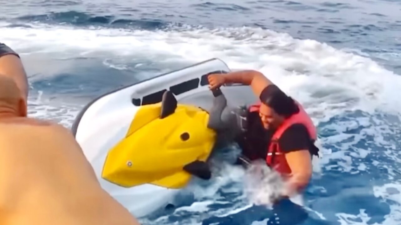 JETSKI GOES WRONG | FAILS OF THE WEEK