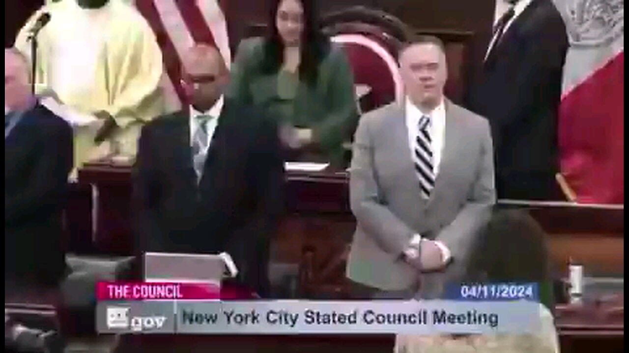 The NYC Council opened its meeting yesterday by praising Allah Fuck New York 💩💩💩💩💩