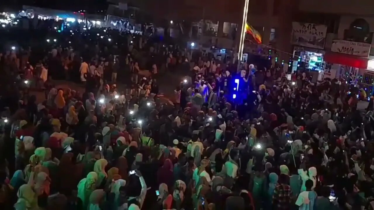 ሶላት የአላህ ትዕዛዝ ነው ማንም አያስቆመንም ||የደሴ ወጣቶች የተቃውሞ ደምፅ|| #ሶላት #ድምፃችን_ይሰማ #ወሎ