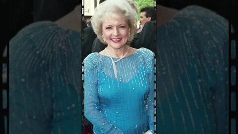 RIP 99 Tahun Betty White