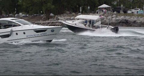 Haulover Inlet Boats in Action Mode speeding through the Inlet !!!