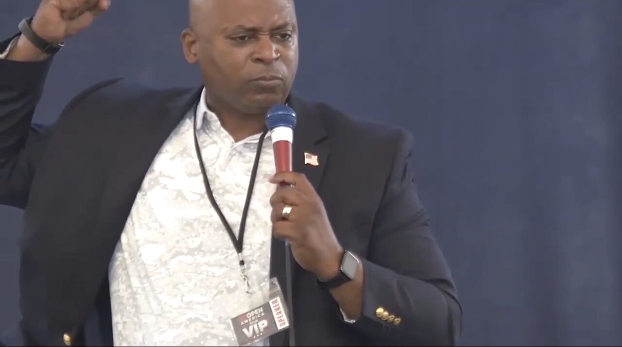 Pastor Leon Benjamin | “He Says I Will Give You Pastors! Not Punk Pastors, Not Passive Pastors. I Will Give You Pastors According To My Heart!” - Pastor Leon Benjamin