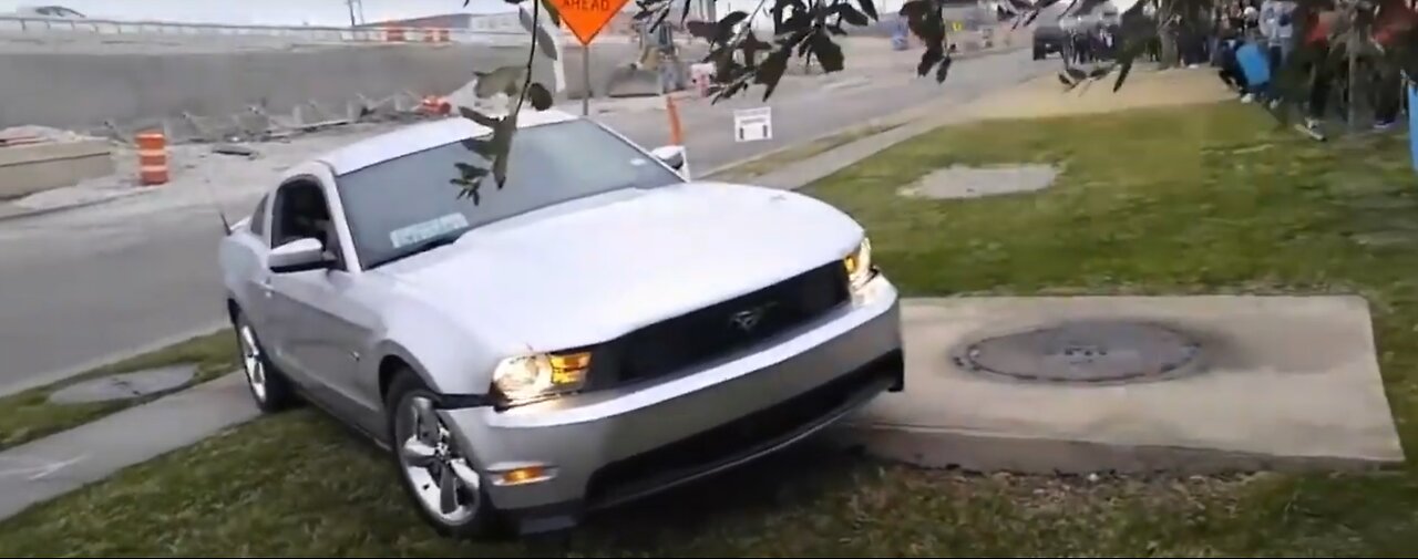 Expensive Car Showoff Fail Compilation Idiot Drivers, Flex Fails.