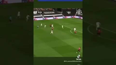 How is ‘‘THIS’’ Bruno Fernandes Goal Possible?😳 #shorts #football #goals #manchesterunited #bruno