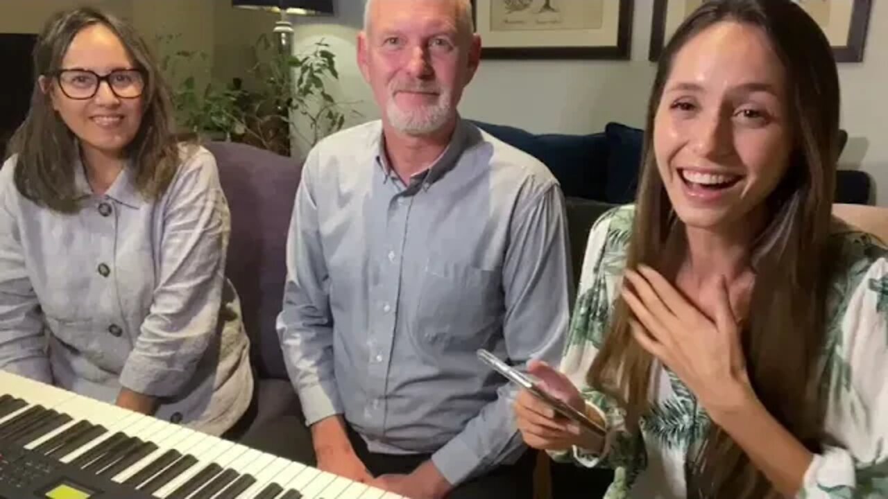 Sabbath Singalong #49 | Kevin, Jennifer & Dayna Petrie