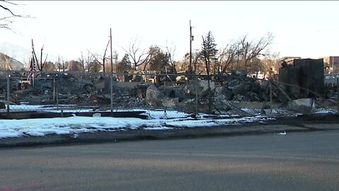 Community group in Superior begins meeting 30 days after Marshall Fire