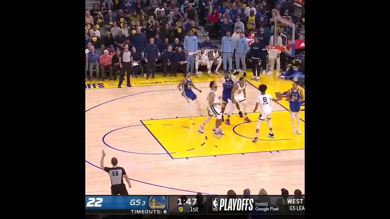 Steph Curry with a Step Back SPLASH💦