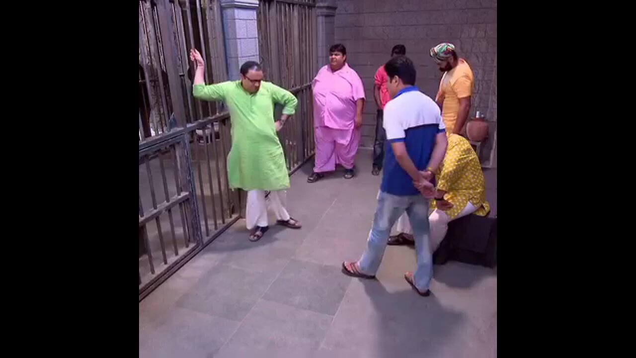 gokuldham ke sab gent's jail me 😂😂😂