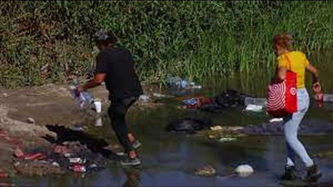 Officials struggle to keep up with new surge in migrant crossing l GMA