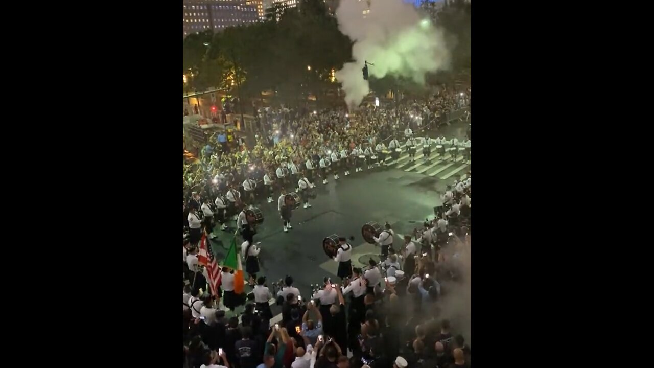 AMAZING. FDNY Emerald Society Plays Amazing Grace on 9/11