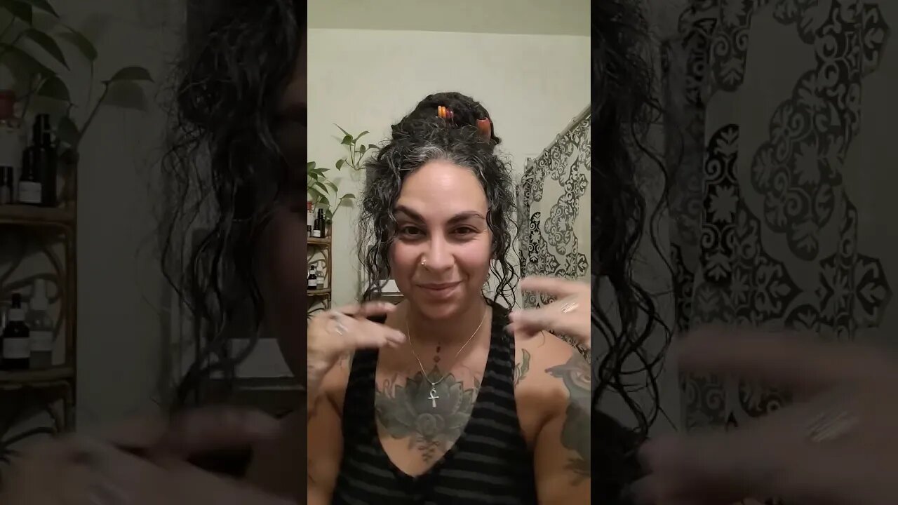 Sending some heart energy to anyone who wishes to receive ✨️💖💫