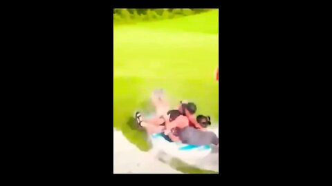 😂😂😂 subscribe for more funny videos thanks for supporting us