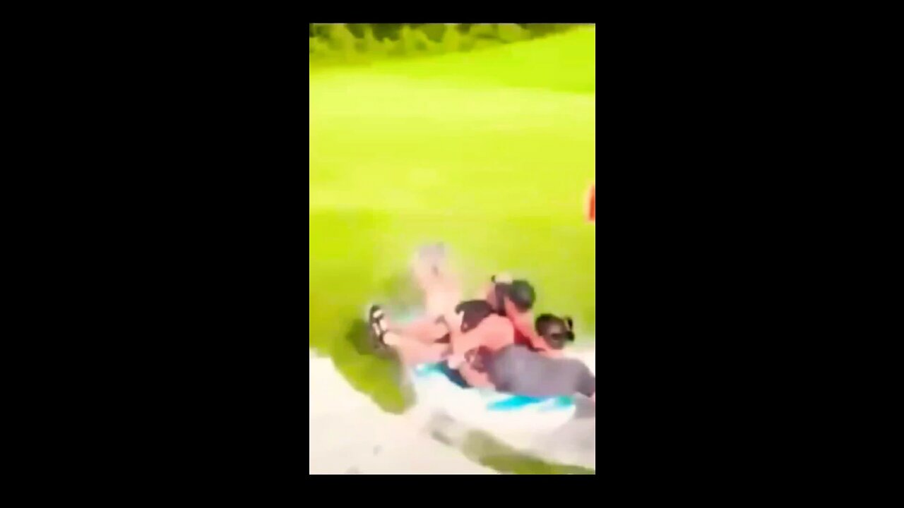 😂😂😂 subscribe for more funny videos thanks for supporting us