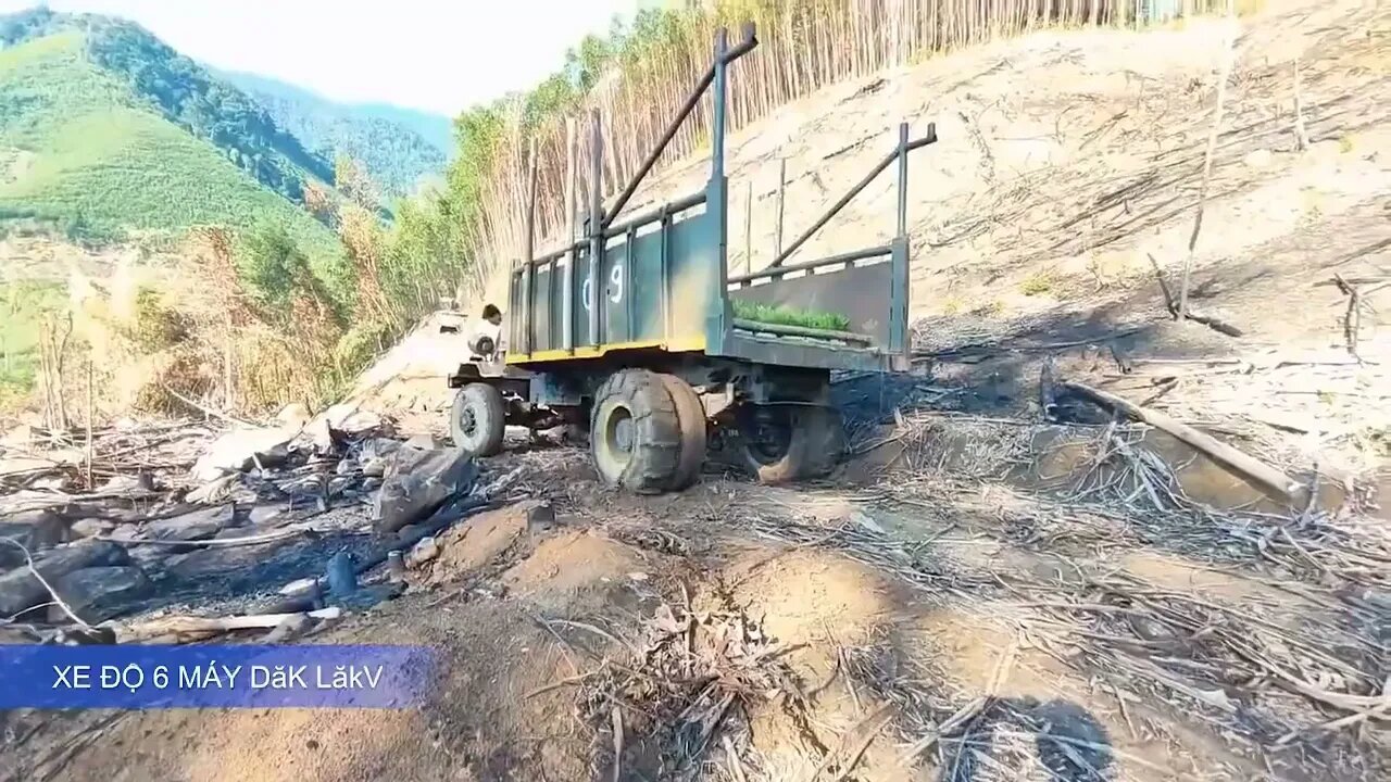 9 $ Marvel at the tractor and deliver the cargo at all costs
