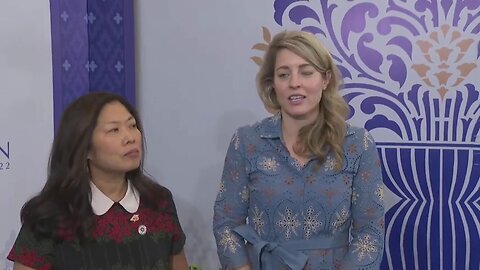 Canada: Ministers Mélanie Joly and Mary Ng speak with reporters in Phnom Penh, Cambodia – November 12, 2022