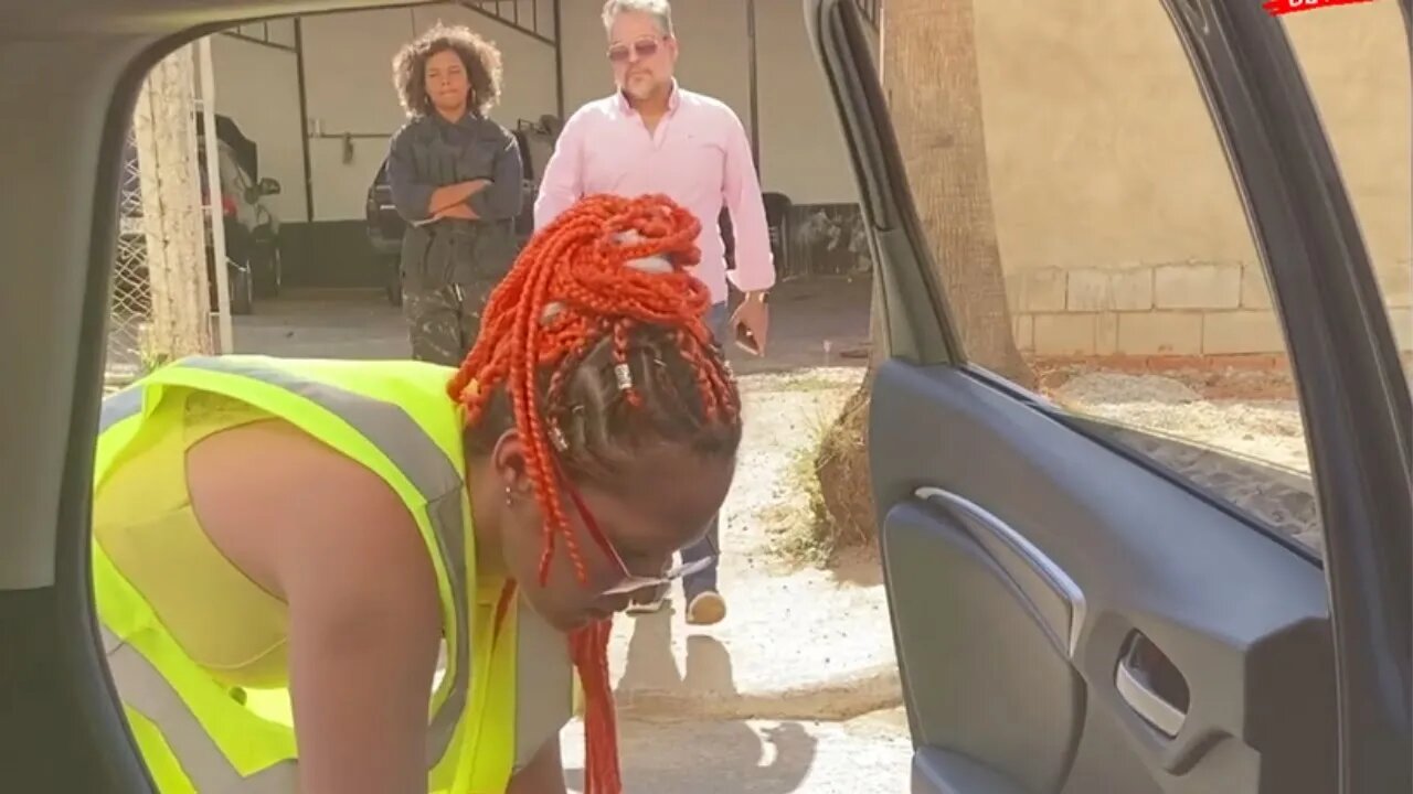 Ela tomou uma atitude ao ver a conduta daquele homem