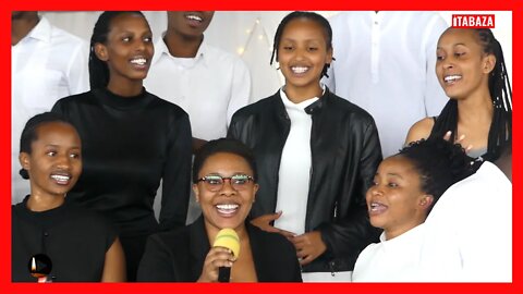 Yakoze Ibikomeye, Irarimbutse n'izindi: Mu buryo budasanzwe Korari Vers Sion yataramiye muri APACE