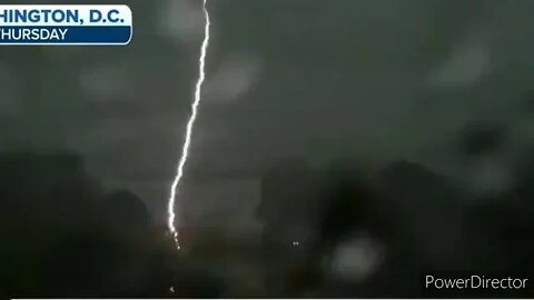 LIGHTNING STRIKES THE WHITE HOUSE Fri Aug 5 2022