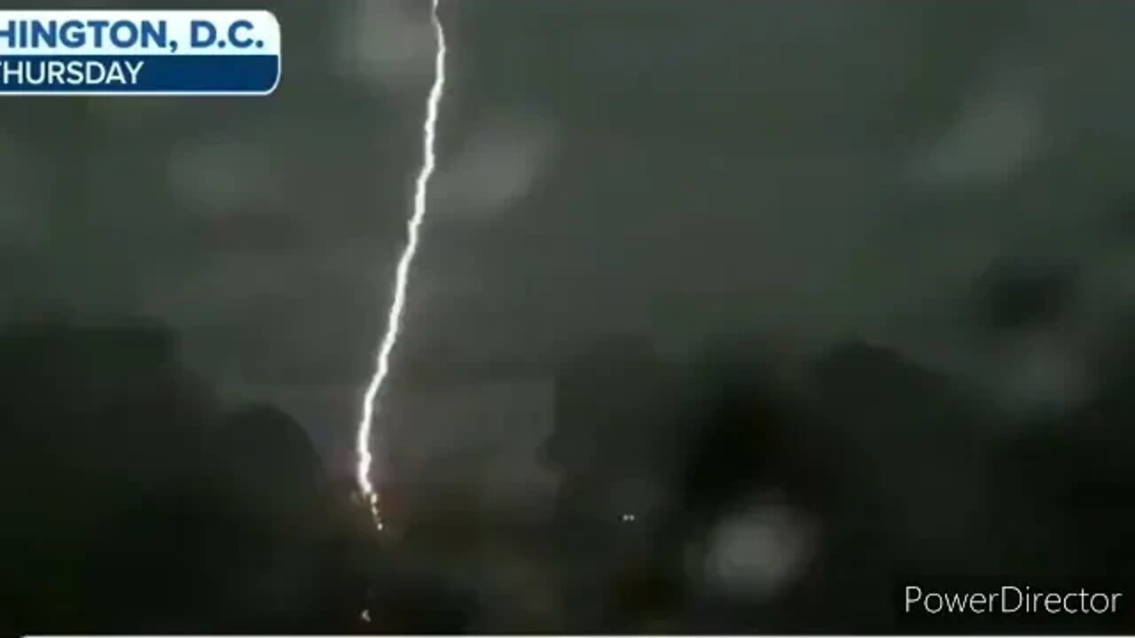 LIGHTNING STRIKES THE WHITE HOUSE Fri Aug 5 2022