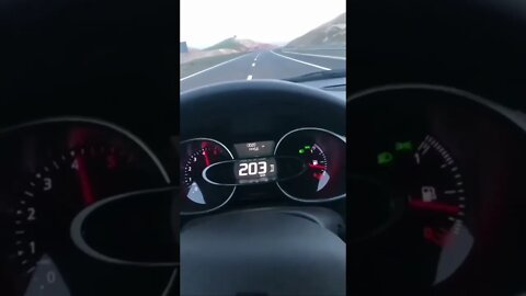 Renault CLIO 4 OVER SPEED LIMIT 😣😵‍💫