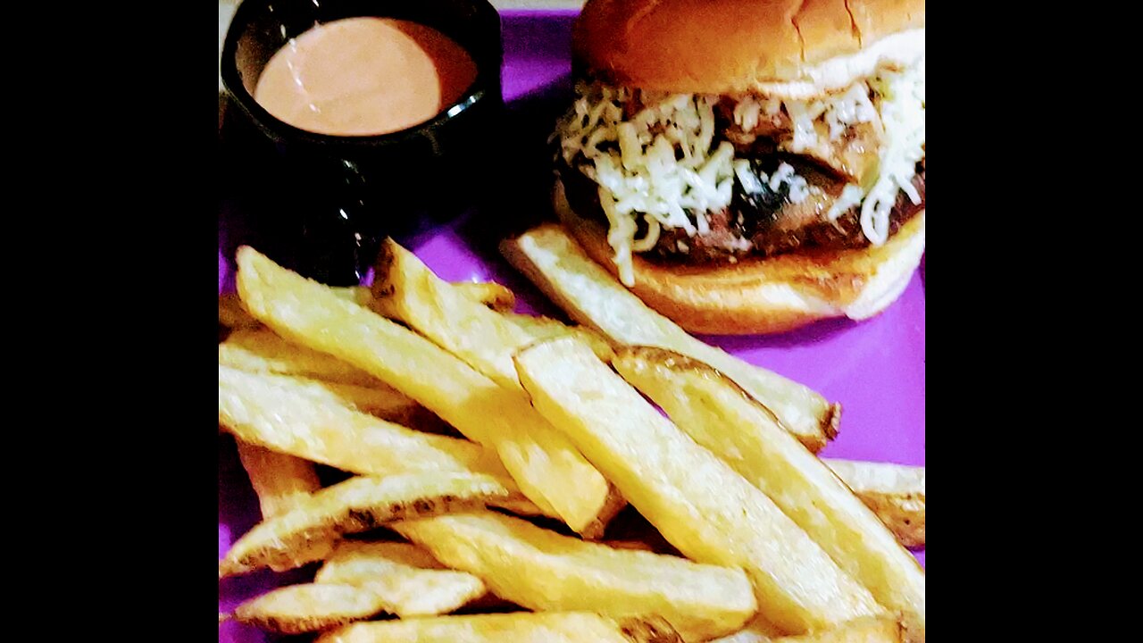 🍔🍟 Homemade Fries & Mushroom Swiss