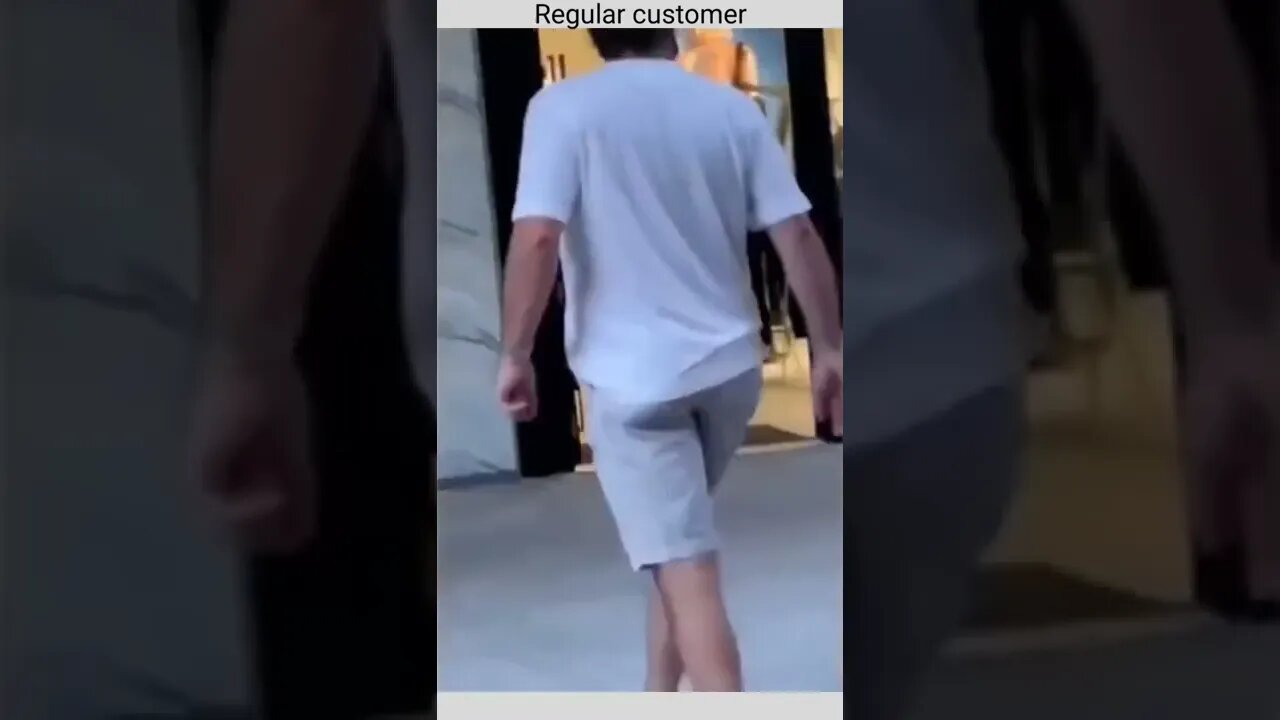 Regular customer...🐿️🥜😍