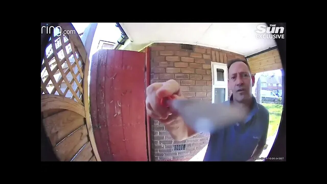 Neighbor Gets Instant Karma for Trying to Destroy Ring Doorbell